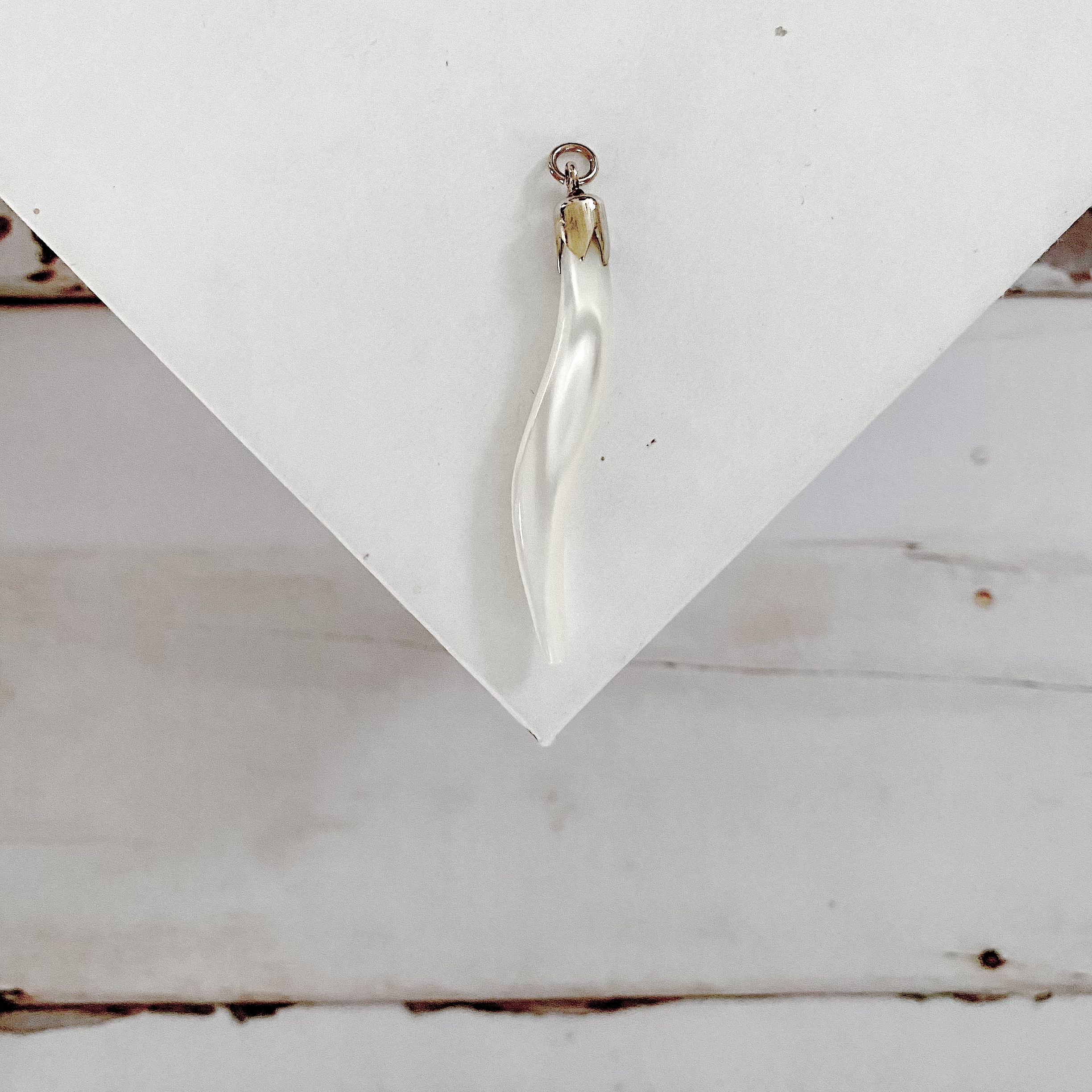 Vintage 9k Gold Lucky Charm Mother of Pearl Horn WinterLemon