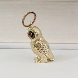 Amazing Vintage Solid 14k Gold Ruby Eye Owl Charm - Image 3