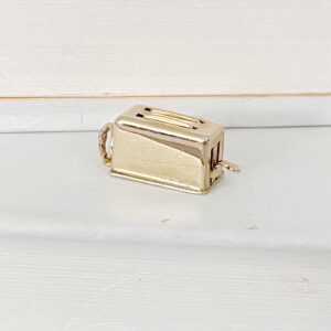 Amazing Vintage Solid 10k Gold Pop Up Toaster Charm - Image 4