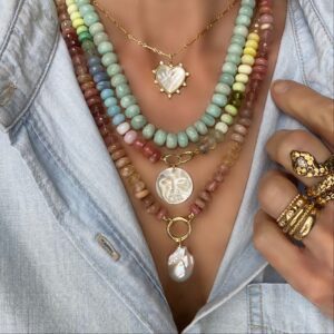 Leesa Mother of Pearl Sparkly Heart Bar Necklace - Image 2